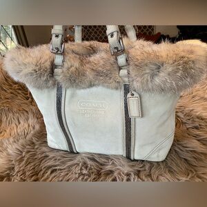 (EUC)COACH LIMITED EDITION SUEDE TOTE ARGENTINE FOX TRIM BEADED DETAIL EXCELLENT